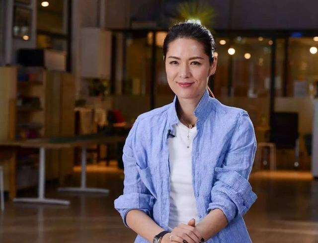 惨遭婚内出轨后，她成了身家过亿的富婆，如今前夫患病，小三瘫痪