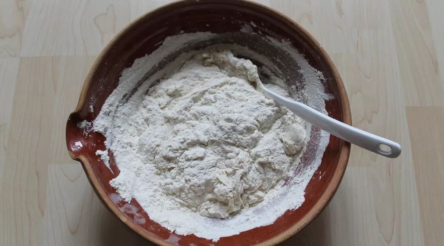 陕西凉皮制作工艺图片,陕西凉皮制作工艺谁知道