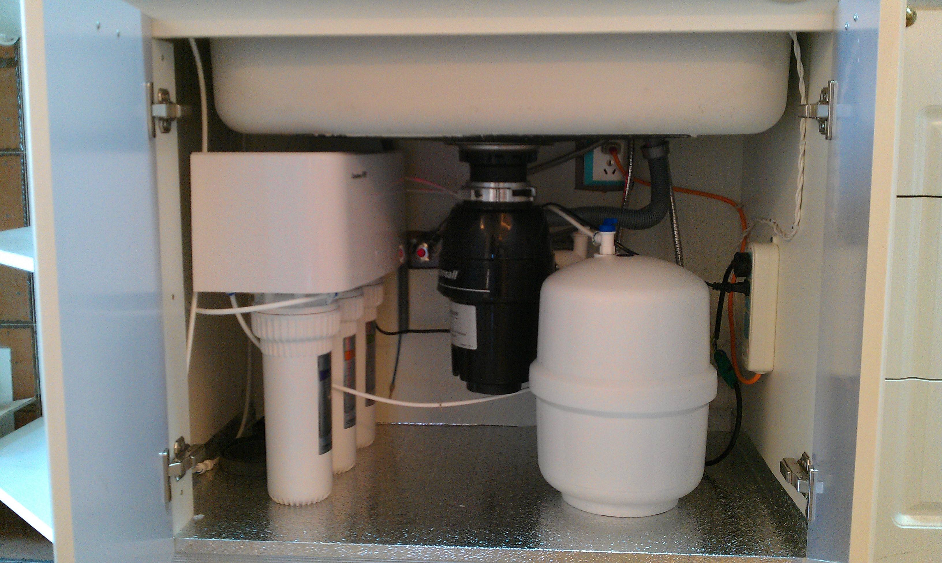 家用净水器带罐和不带罐哪个好,净水机带储水桶还是不带储水桶好