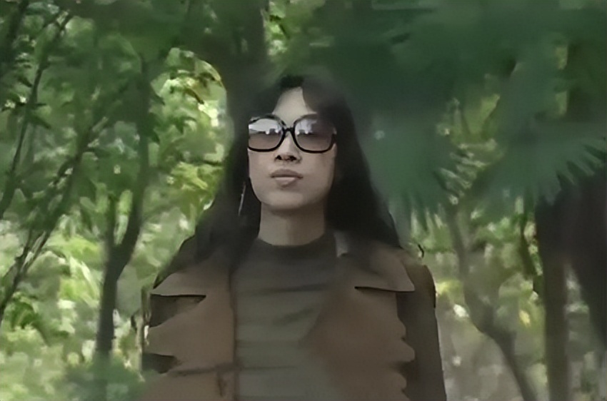 中国第一人变性成富商,我国内地首位变性人