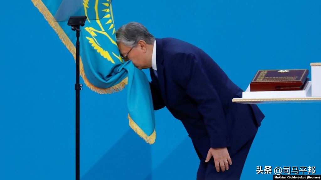 托卡耶夫为什么改革,托卡耶夫为什么改首都名字