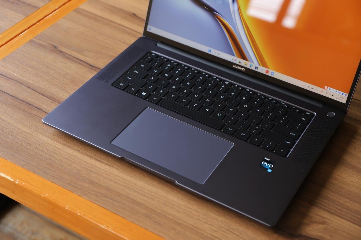 大屏高性能轻薄本！华为MateBook16s2023体验：专业办公最强单品