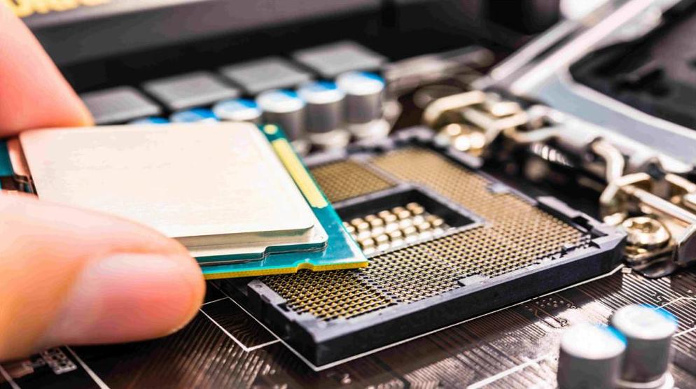 俄罗斯为什么也买不到高端光刻机,俄罗斯为什么不担心芯片和光刻机