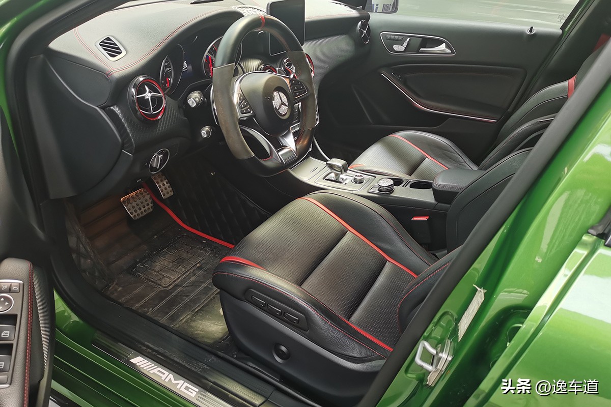 奔驰amga45小钢炮二手车多少钱,二手小钢炮奔驰amga45s价格
