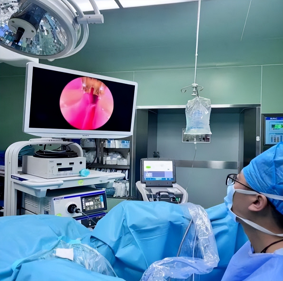 八旬成都大爷“下水道”堵了十多年！这项技术7分钟解决“男”言之隐