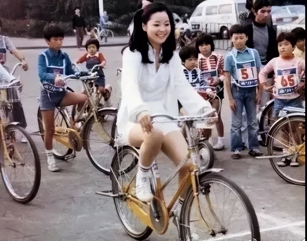 追忆邓丽君一代人的记忆,25年过去为何我们还怀念邓丽君