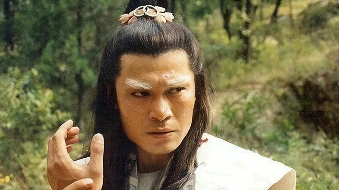 50岁后男人眉毛变长意味着什么,眉毛变长是长寿还是有病