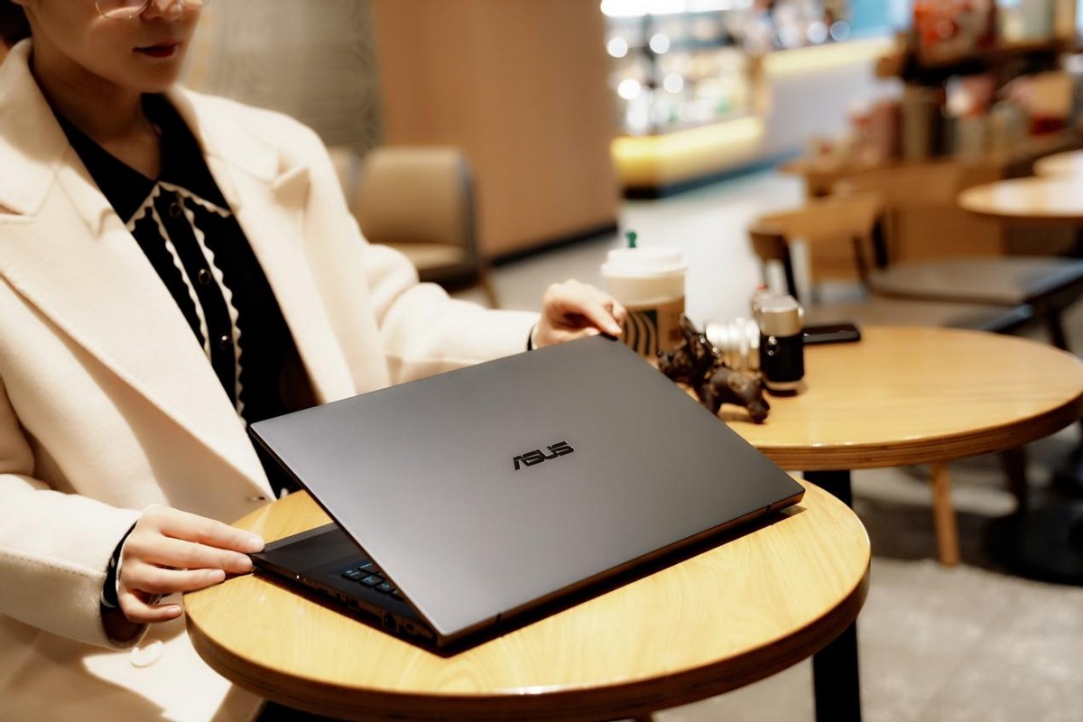 华硕破晓313代酷睿5怎么样,华硕破晓air13代酷睿