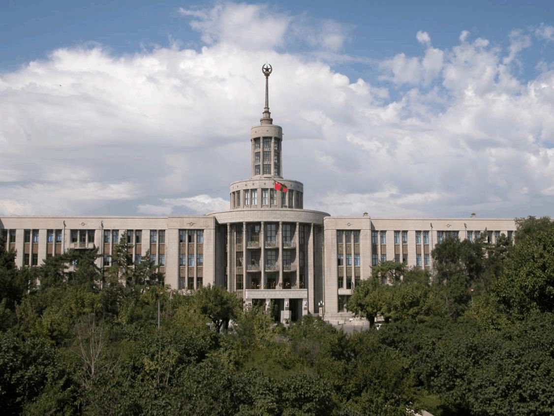 哈医大和黑龙江中医药大学实力强悍，但入选双一流竞争压力较大