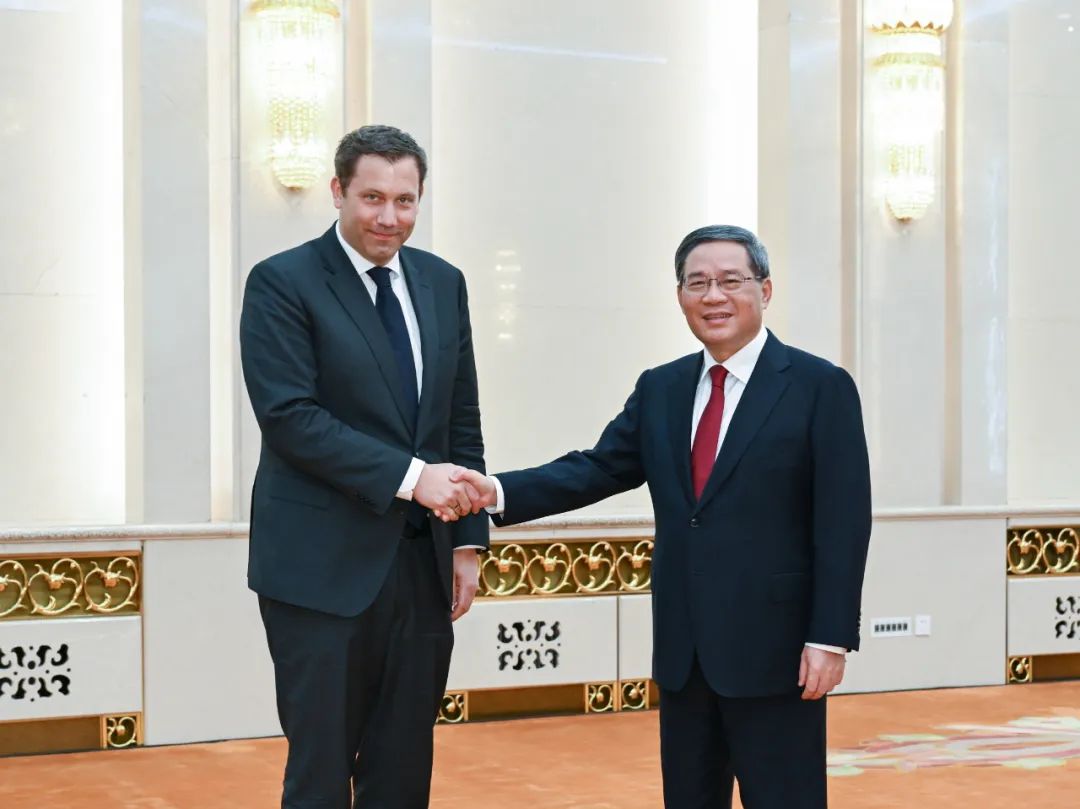 李强会见德国*民党社**代表团