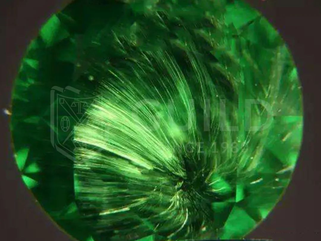 石榴石是什么档次的宝石,石榴石明星