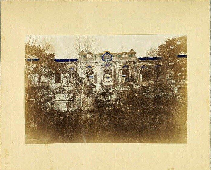 日军兽行：当着男人的面玷污了女儿，临走还残忍割下妻子乳房