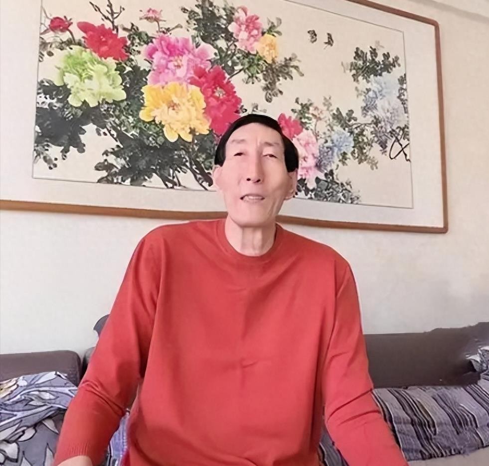 2.3米巨人鲍喜顺57岁,中国第一巨人鲍喜顺身高
