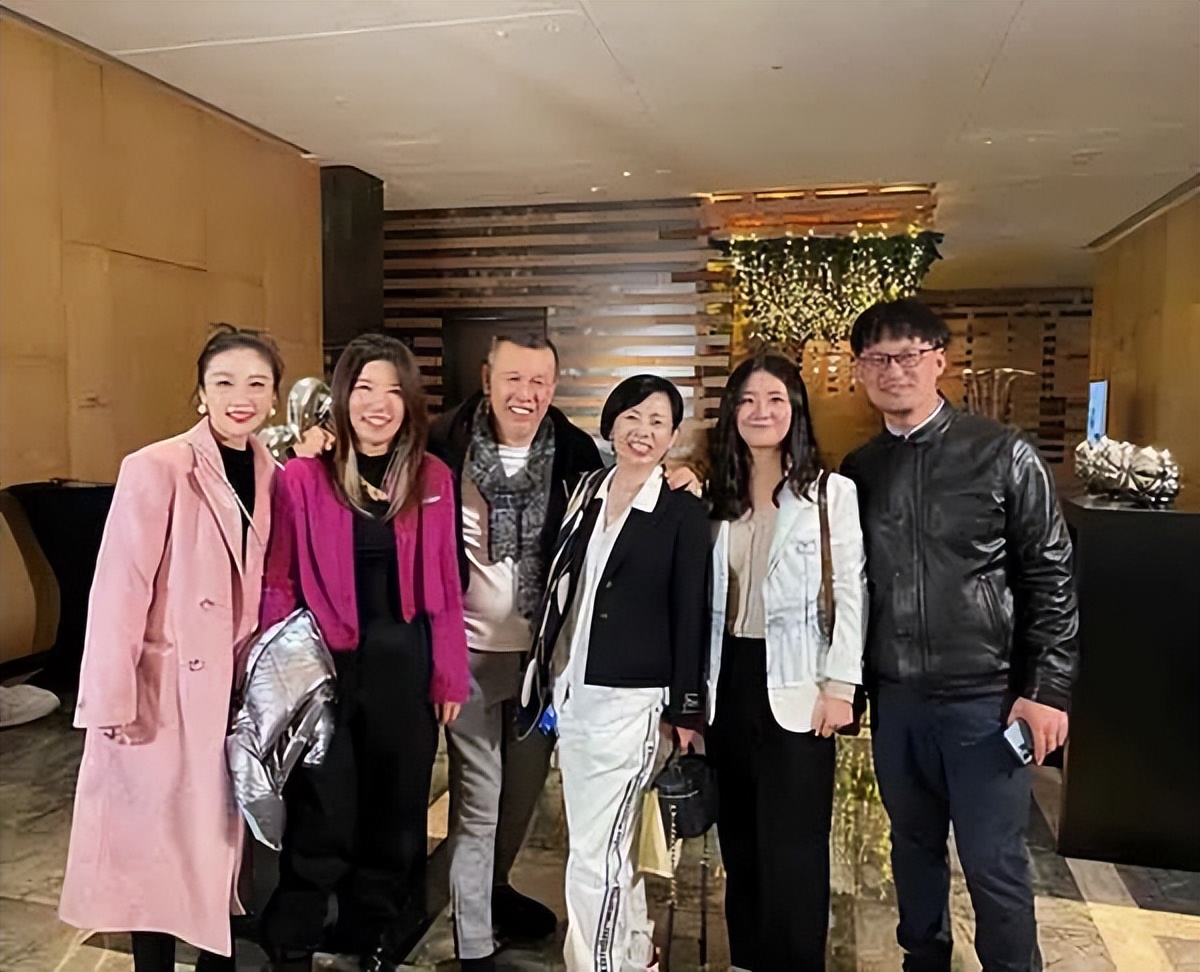 与世界杯同行,和世界杯足球有关的艺术作品