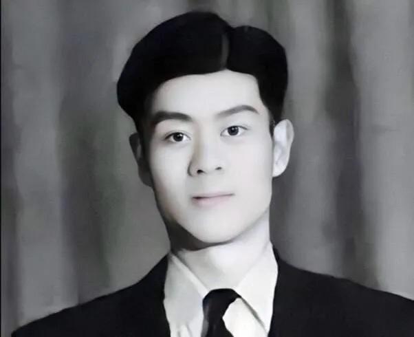 谨以此诗，缅怀德高望重的蓝天野老师，祝您一路走好