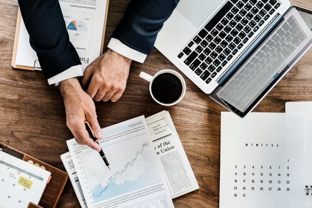 宏观经济对证券市场的影响机制,宏观经济包括哪些对股市有何影响