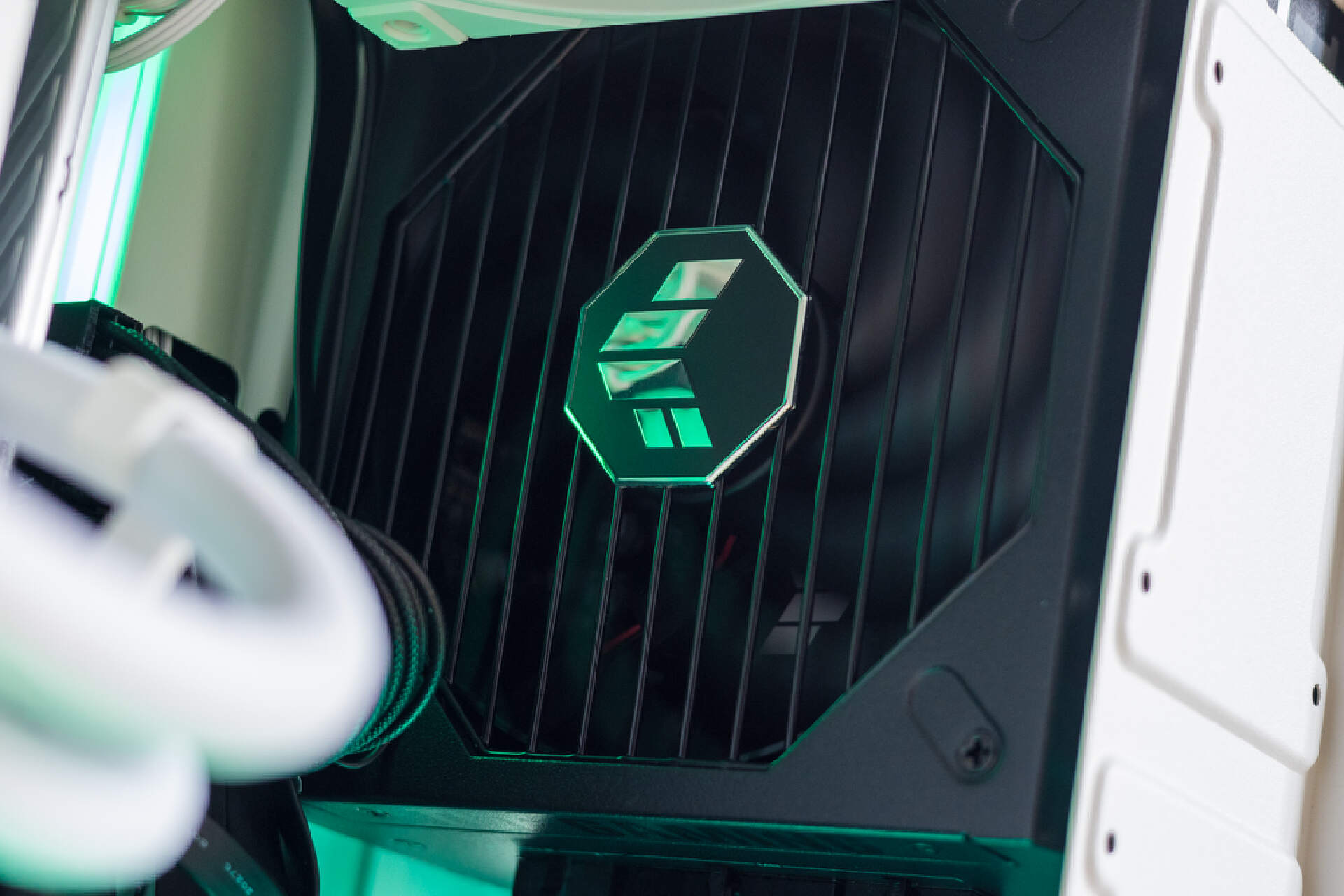 matx机箱和itx机箱对比,itx主机和matx主机哪个好