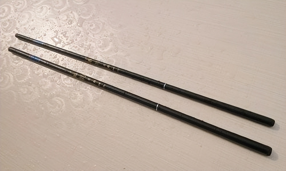 新手买钓鱼竿怎么选择钓位,钓鱼如何选择钓竿