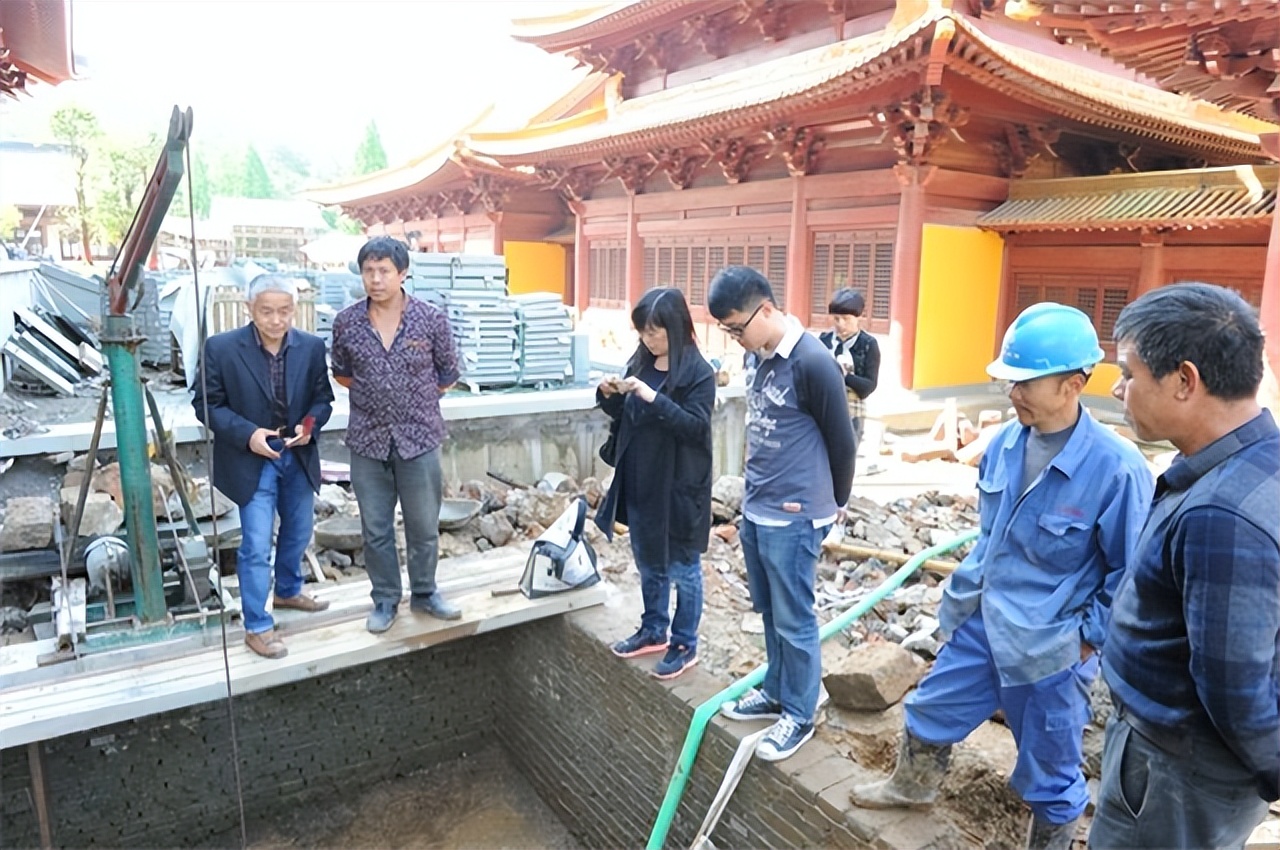 古井古墓挖出国宝,浙江一口古井闹鬼事件