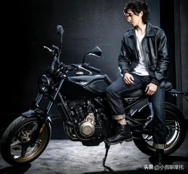 卷起来！高金GK400上市，售价25980元，全方位解析它都有哪些对手