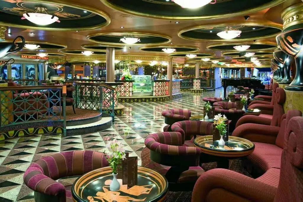 初识赛琳娜(田军亭2019年11月1~6日编撰)