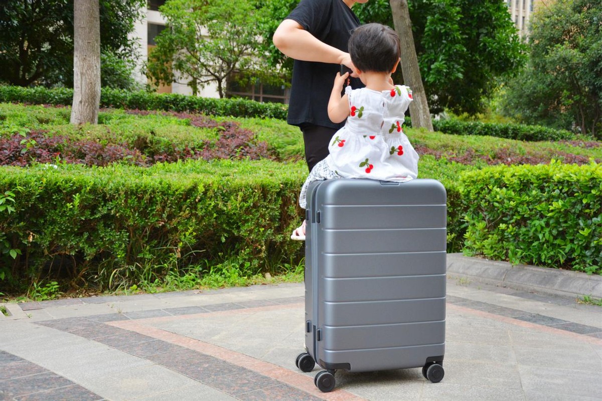 带着米家旅行箱开启出行新体验,推荐米家行李箱