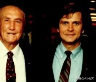 他打造了美国政治史最脏竞选，却被命运掐断了脖子