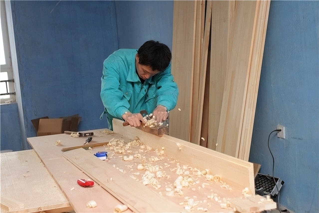 装修人工费价格表2023标准是多少,装修如何谈价格