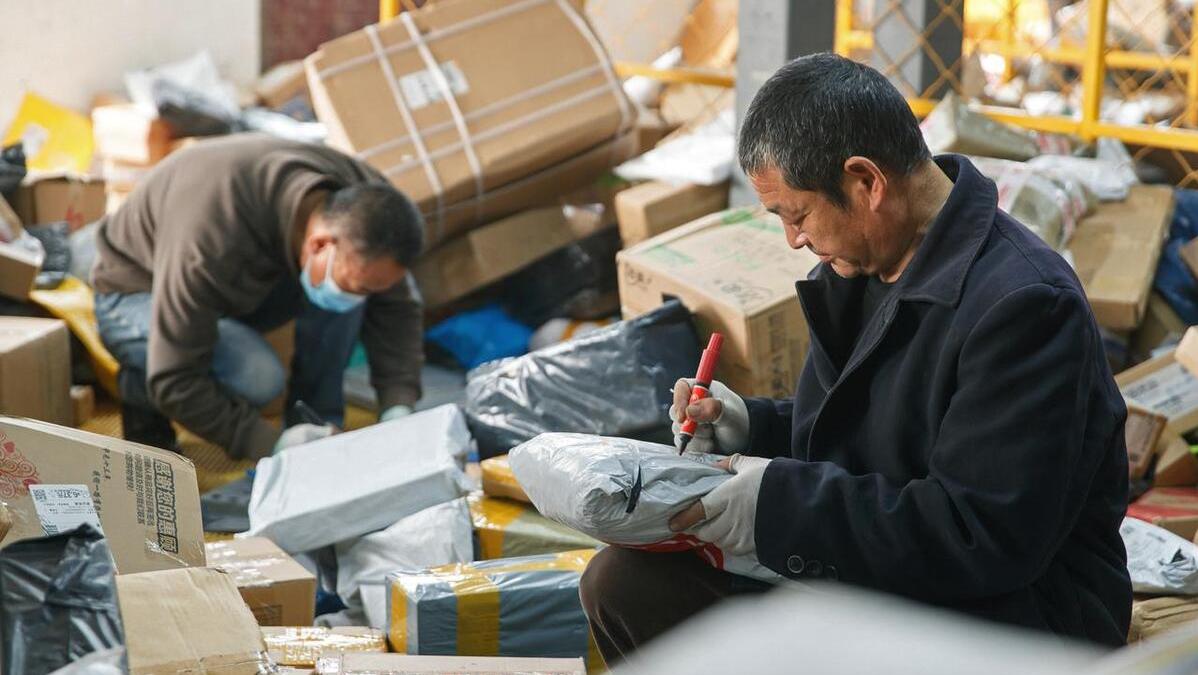 杭州西湖免门票收入及客流量,杭州西湖免门票后经济收入多少