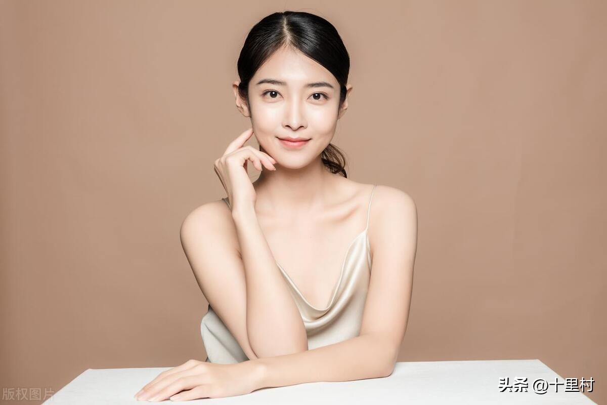 抖音卖衣服如何赚钱赚点零花钱,抖音赚钱思路