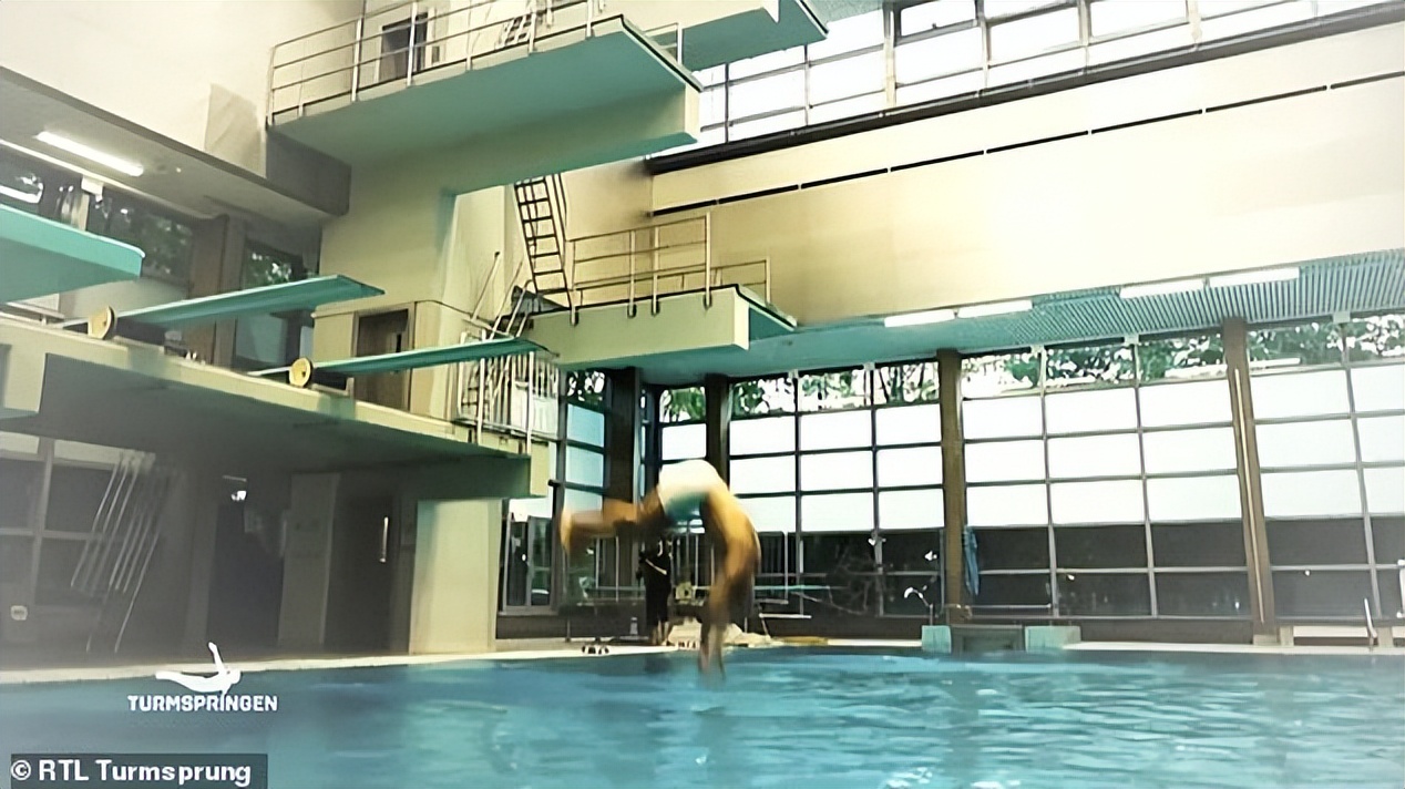 德国柏林男子10米台跳水,德国跳水男运动员三米板