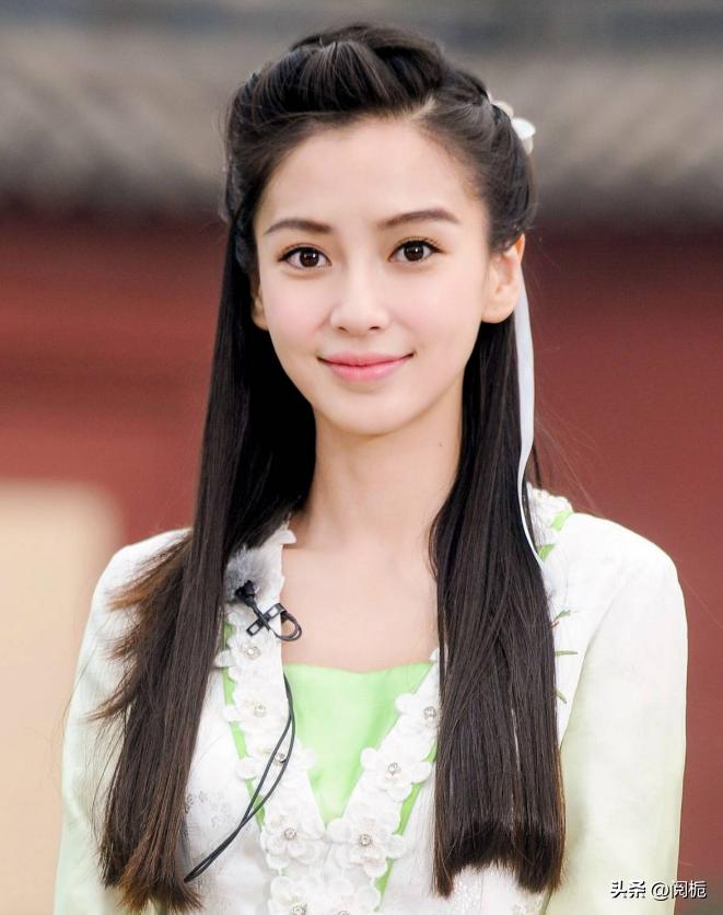 离婚不到一年，吃完黄晓明“红利”的杨颖，又回到了她的“怪圈”