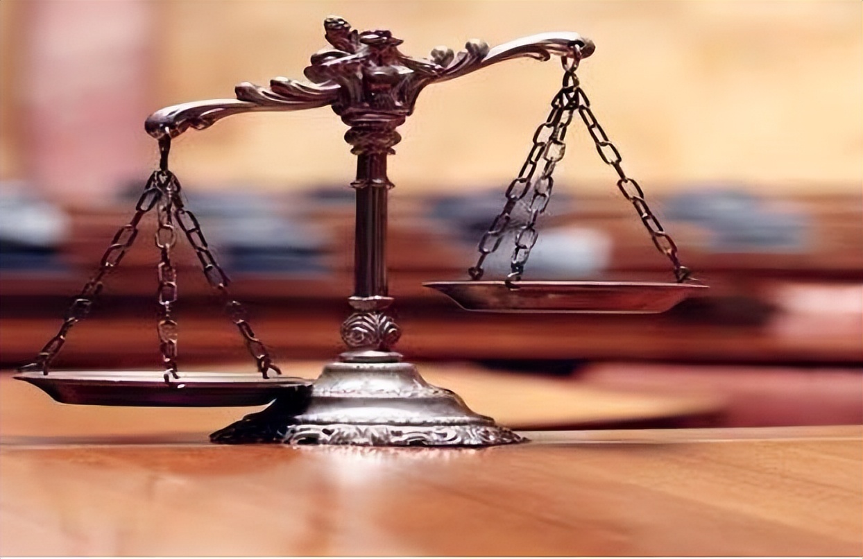 女主播袒胸露乳推荐隆胸产品结果芭比Q了