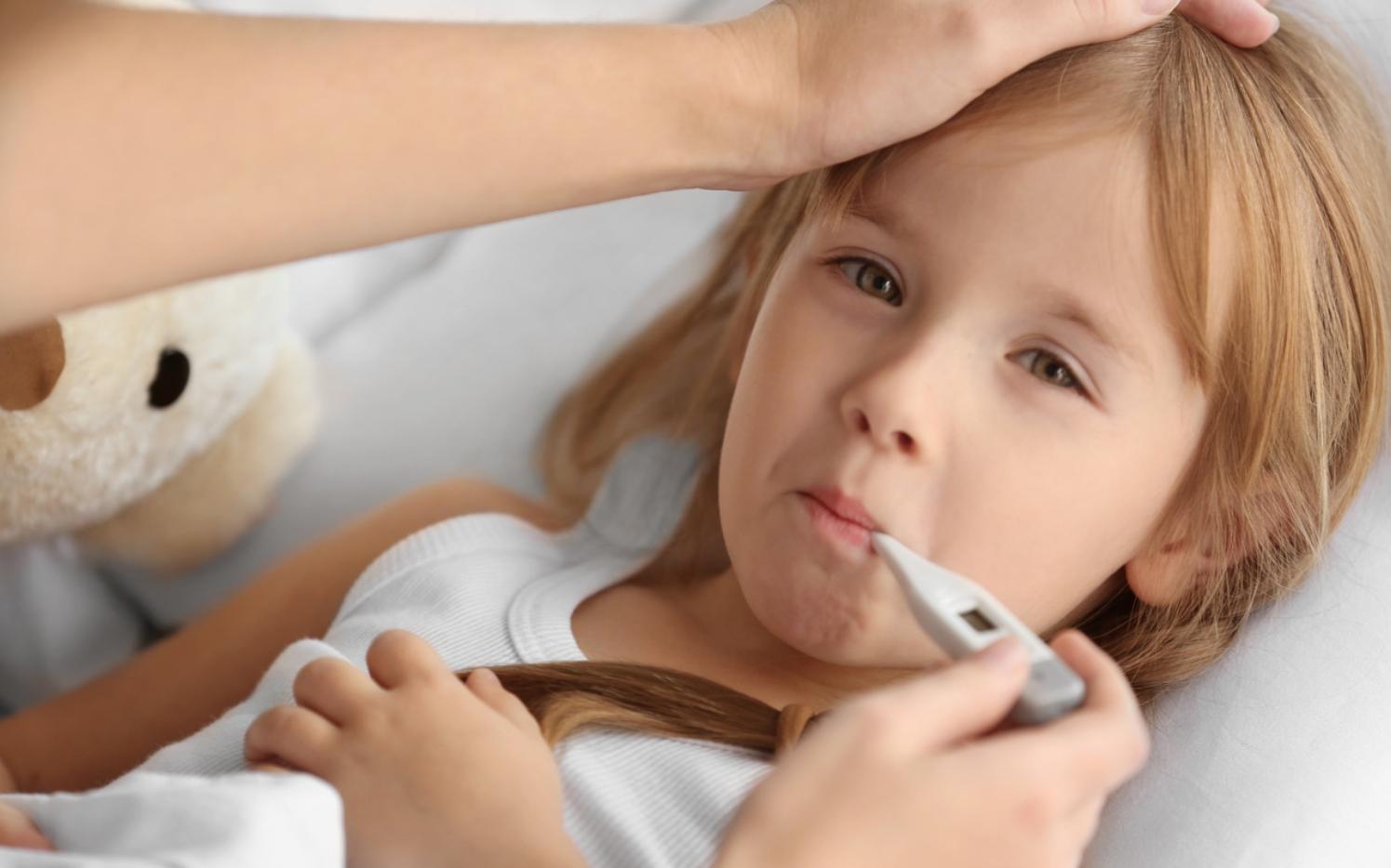 孩子感冒喂母乳吃药,小孩感冒喂药喂多了怎么办