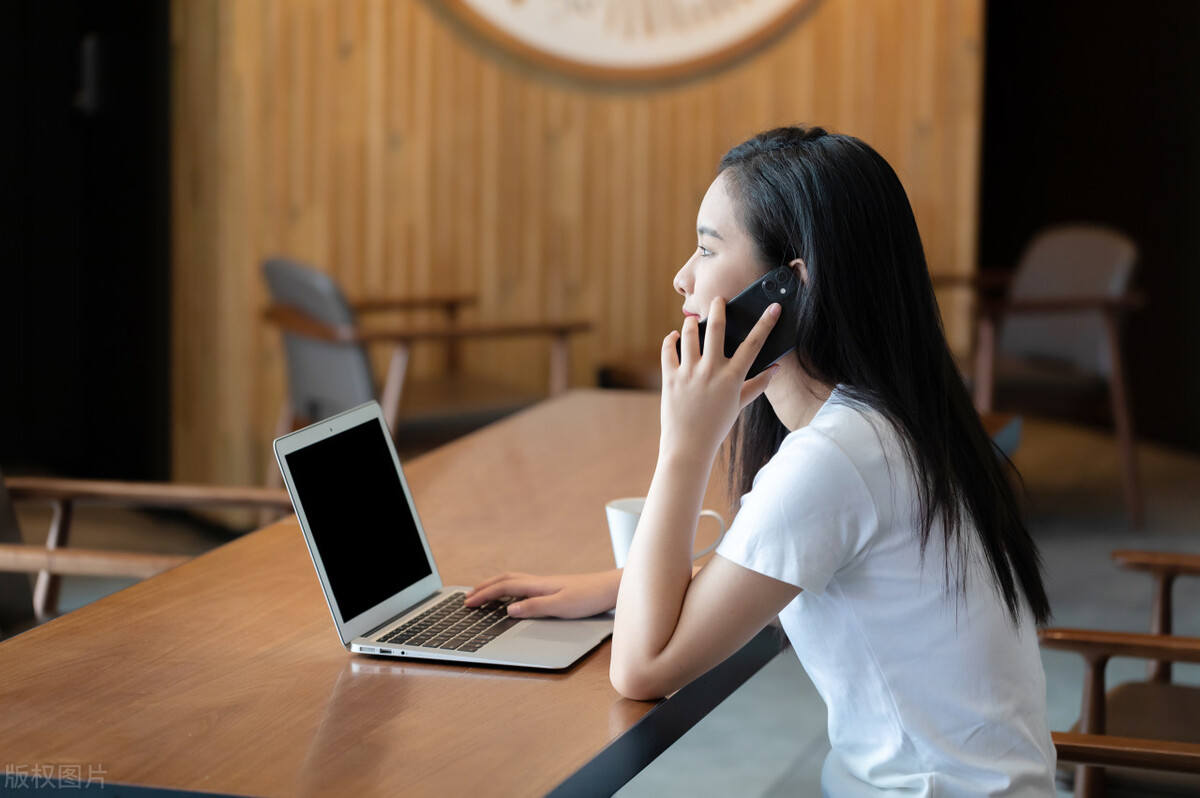 如果遭遇职场同事pua你该怎么做 (面对职场pua 请勇敢说不)