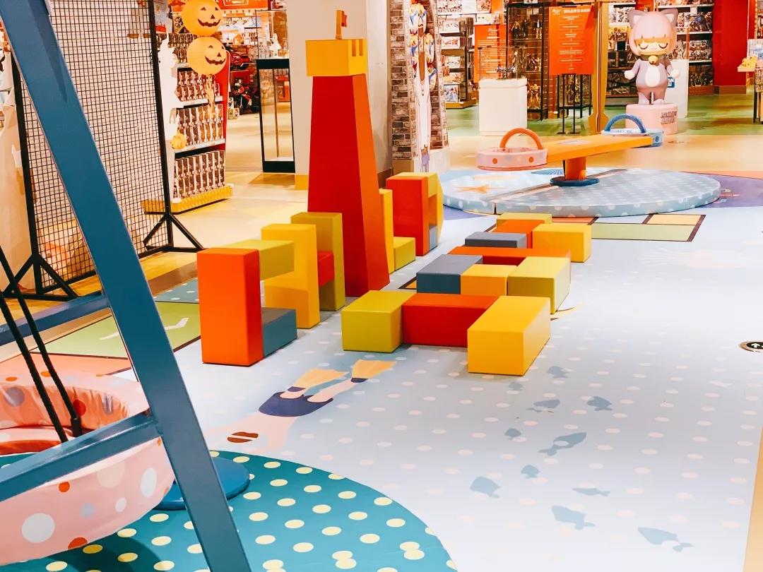 好乐屋在乡镇开淘气堡能赚钱嘛？应该怎么做？