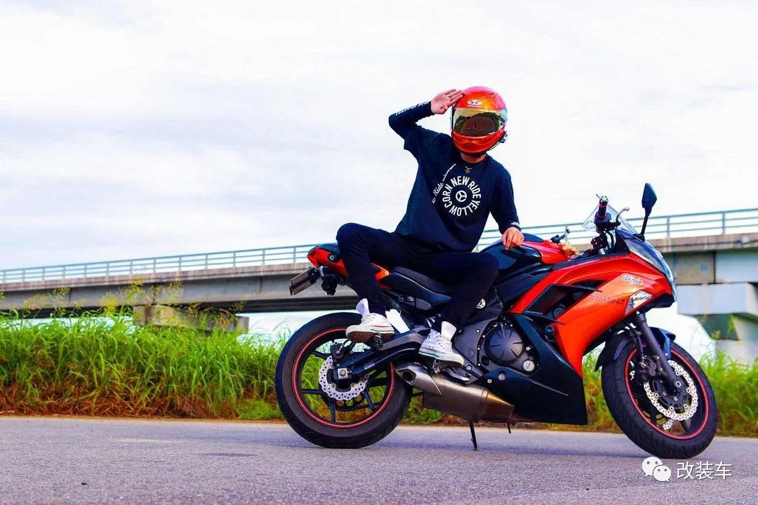 头文字d的女朋友,头文字d里面gt86的车主