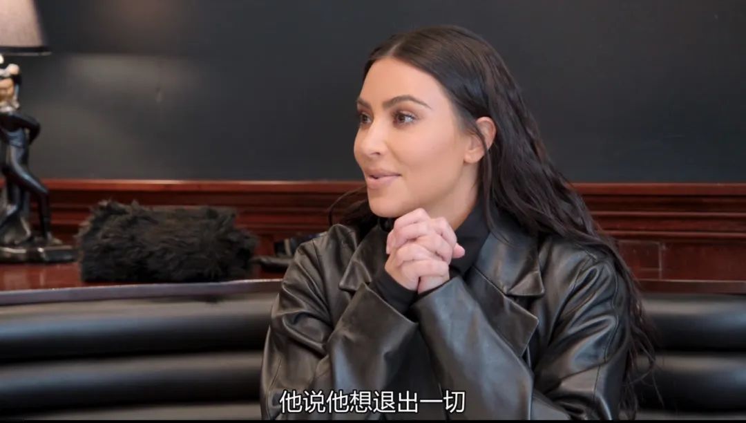 在她面前不值一提,在她面前任何东西都一文不值