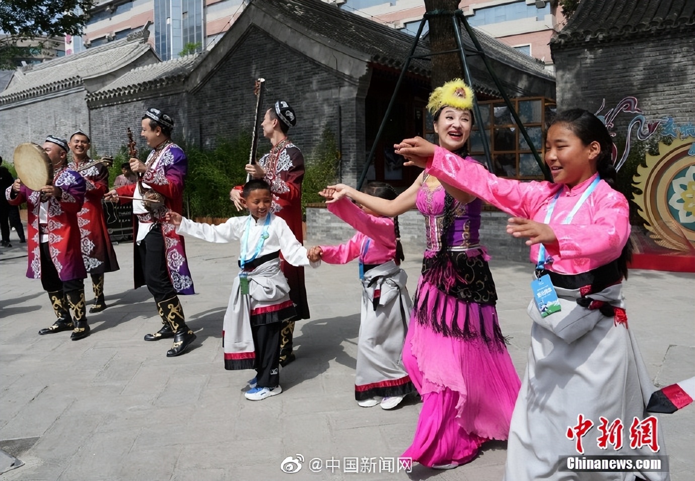 高原少年圆梦工体，这场媒体公益活动获华春莹点赞！