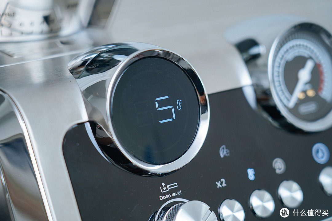 德龙咖啡机ec9355与ec9665对比,德龙银骑士咖啡机9665出粉量