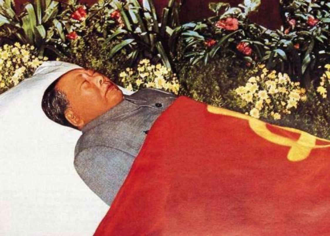 毛主席的水晶棺：纯度99.9999%，能抗8级地震，至今无人能再做