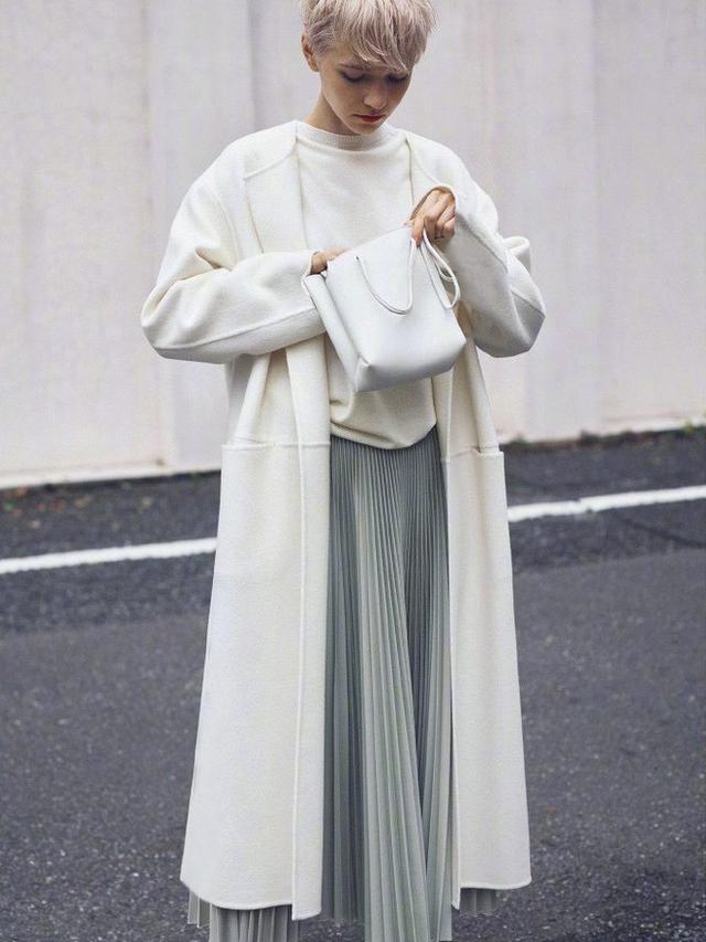 最近很时髦的穿法,又拽又酷的穿法