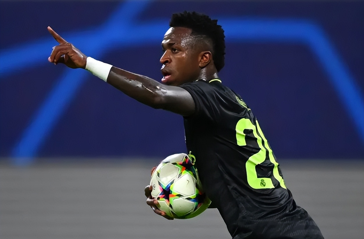 欧冠16强意甲几乎全军覆没,欧冠16强出炉12席曼联