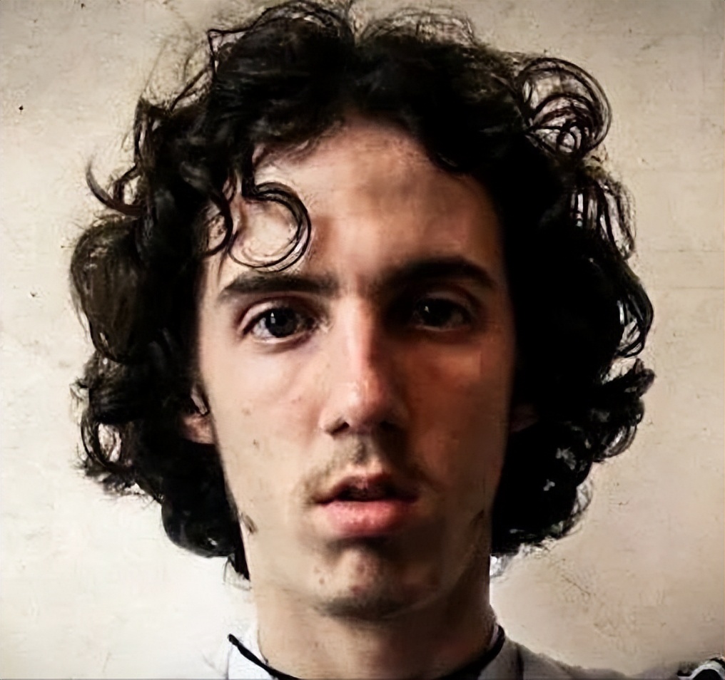 英国虐囚儿童案,英国虐待男孩事件