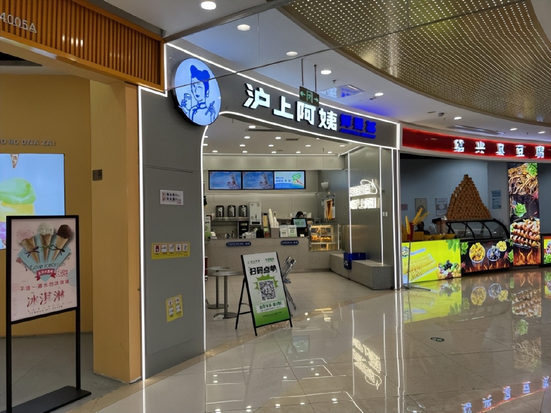 濂ョ壒鑾辨柉寰愬窞璐炬豹,璐炬豹鍚炬偊绻佸崕鐜扮姸