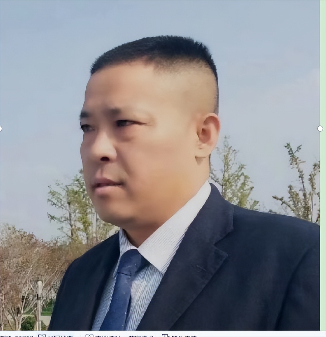 众诗人品读许庆胜《诗坛胡松夏现象解剖》专著诗•50首