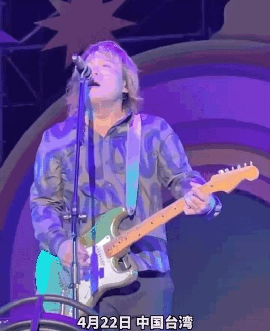 伍佰演唱会部分观众高呼退票,伍佰演唱会歌迷唱歌是真的吗