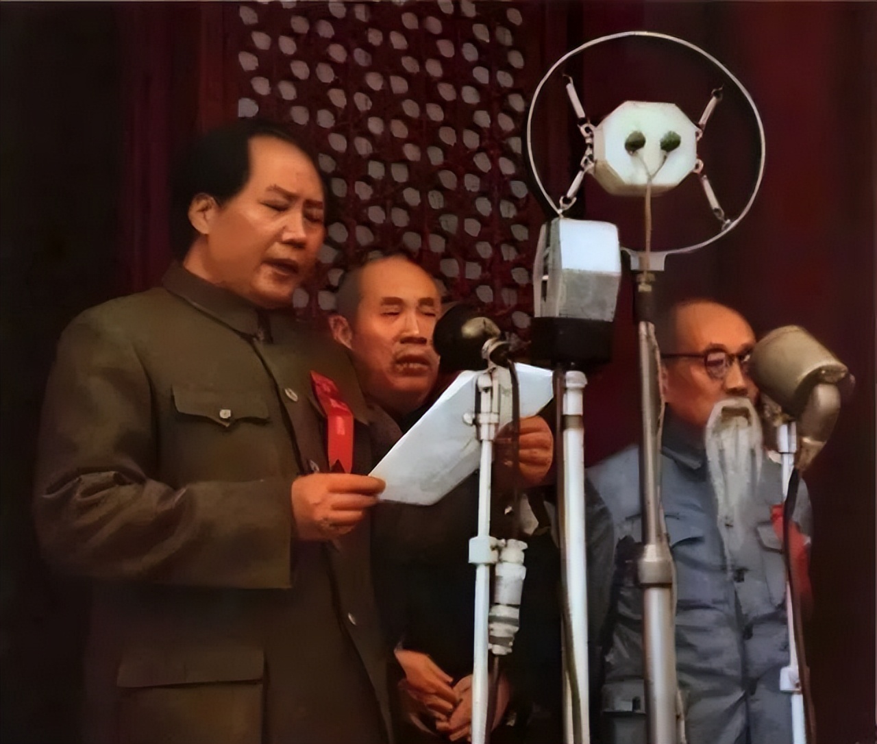 46年了，今天，一起缅怀一代伟人毛*东泽**！