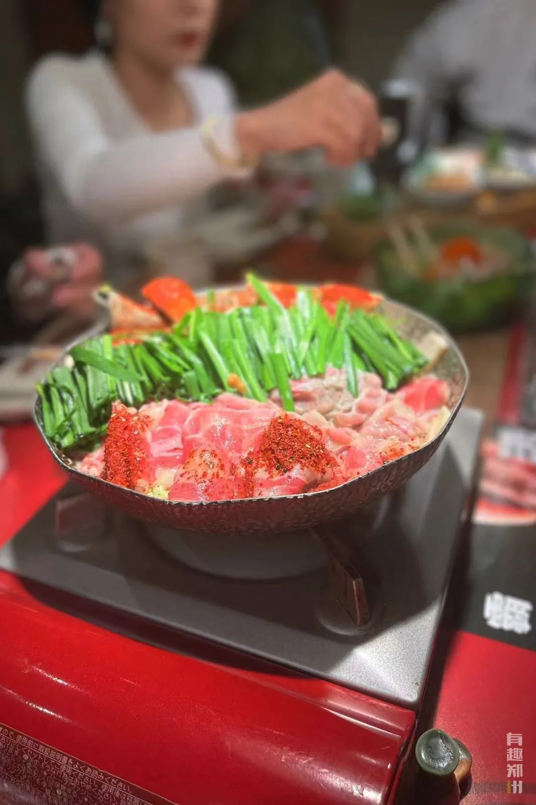 关于烧烤的故事，在郑州「大红玩子」的烟火气中延续