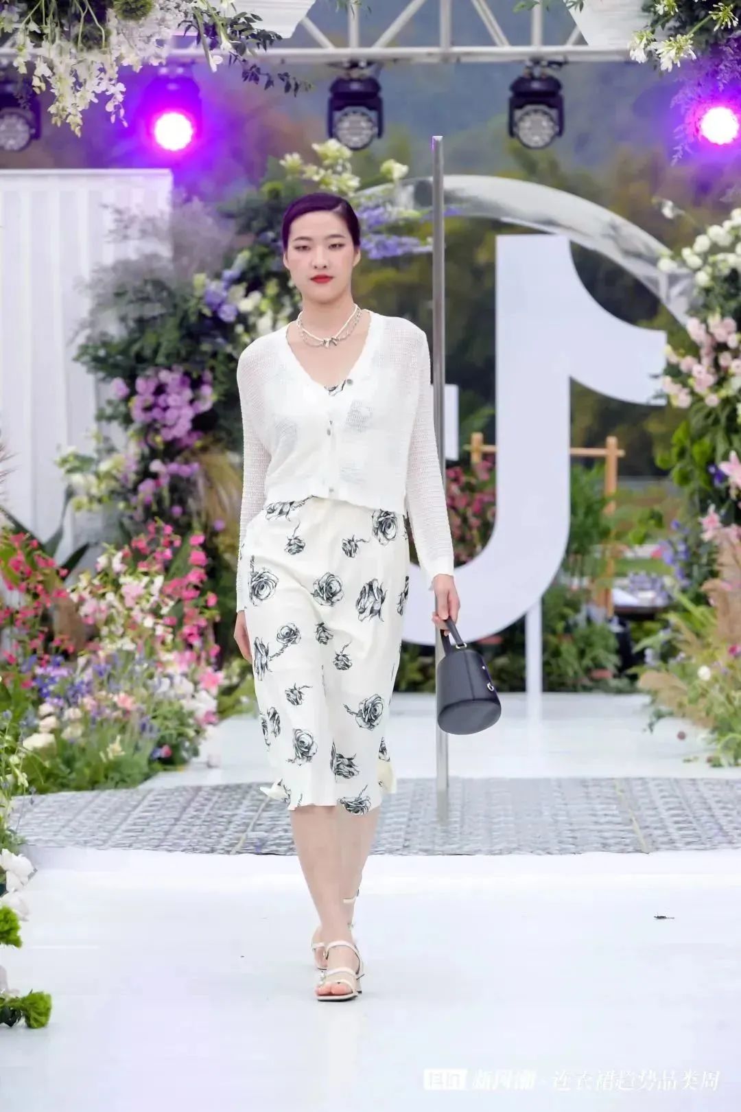 最适合春天穿的连衣裙，在抖音火出圈了！